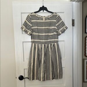 Madewell Striped Short-Sleeve Linen Blend Dress in Cream and Navy